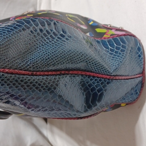 XOXO handbag - Picture 5 of 14